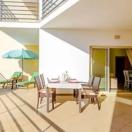 Homes With Huge Ocean View Terrace 5* אלבופיירה