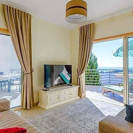 Homes With Huge Ocean View Terrace Hotel 5*