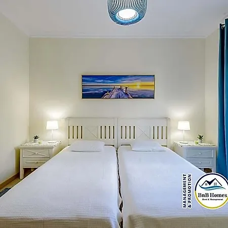Homes With Huge Ocean View Terrace Hotel 5*